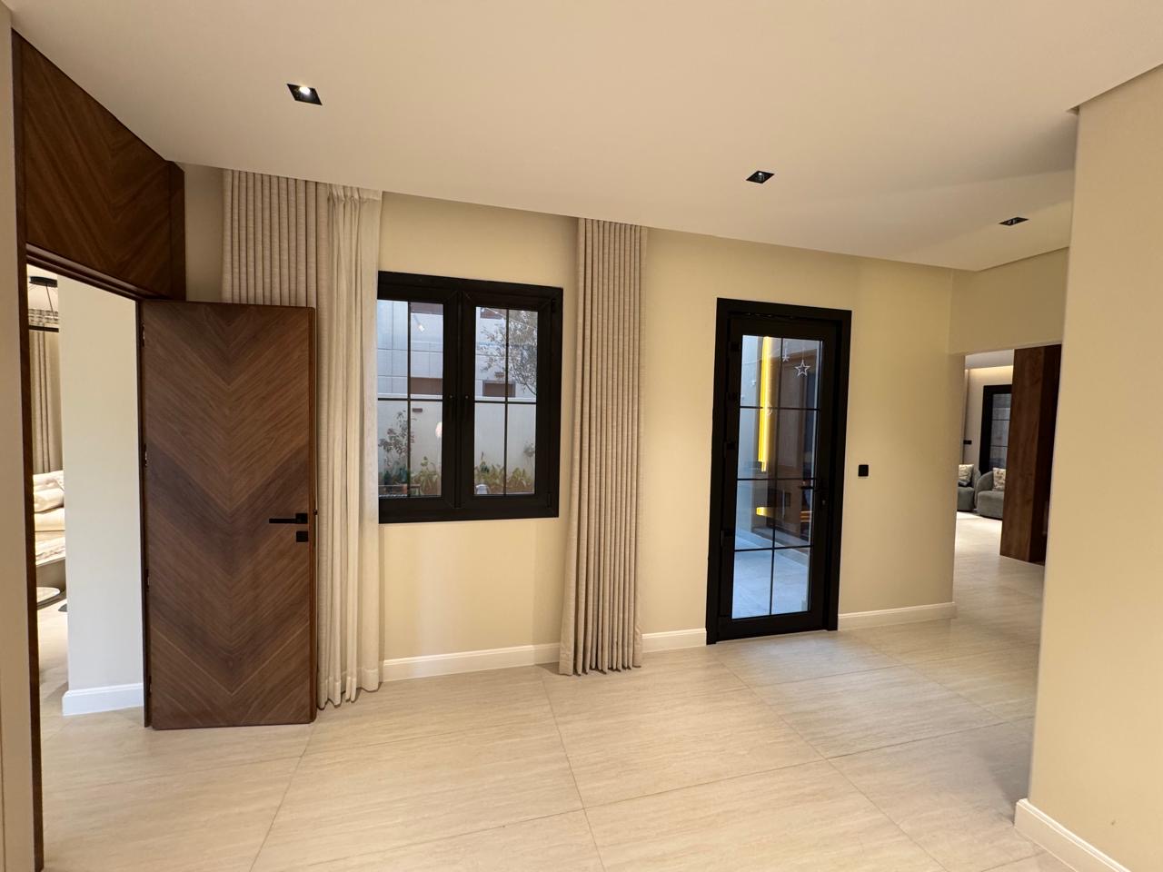 🏰 **Modern Luxury Villa | Sidra District – Roshn**    🏡 Villa C10 (Ghusoon) – Fully Independent